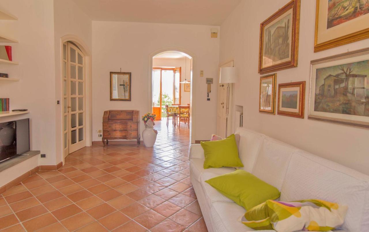 Appartamento Donella Con Parcheggio Privato San Gimignano Luaran gambar