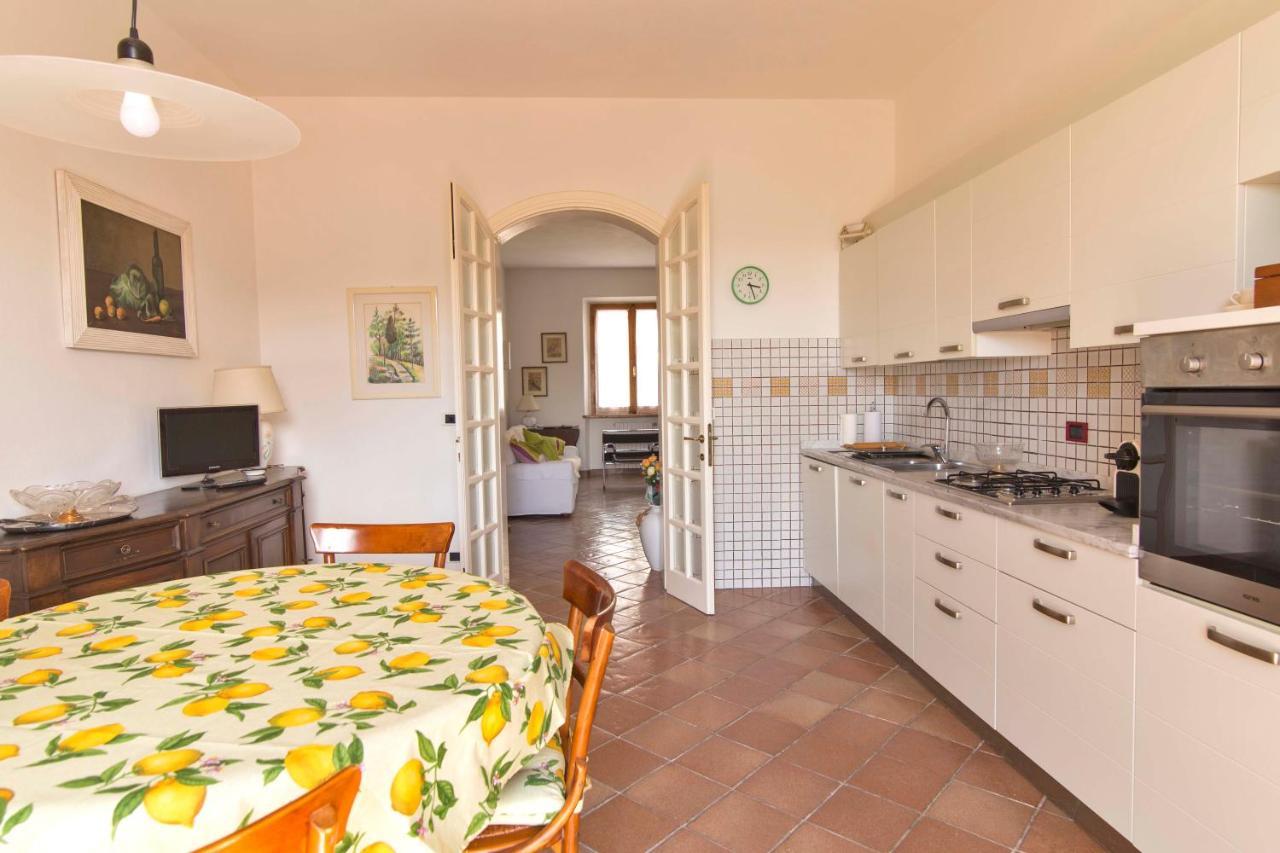 Appartamento Donella Con Parcheggio Privato San Gimignano Luaran gambar