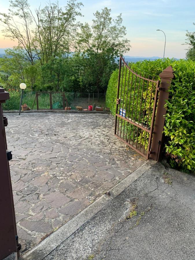 Appartamento Donella Con Parcheggio Privato San Gimignano Luaran gambar