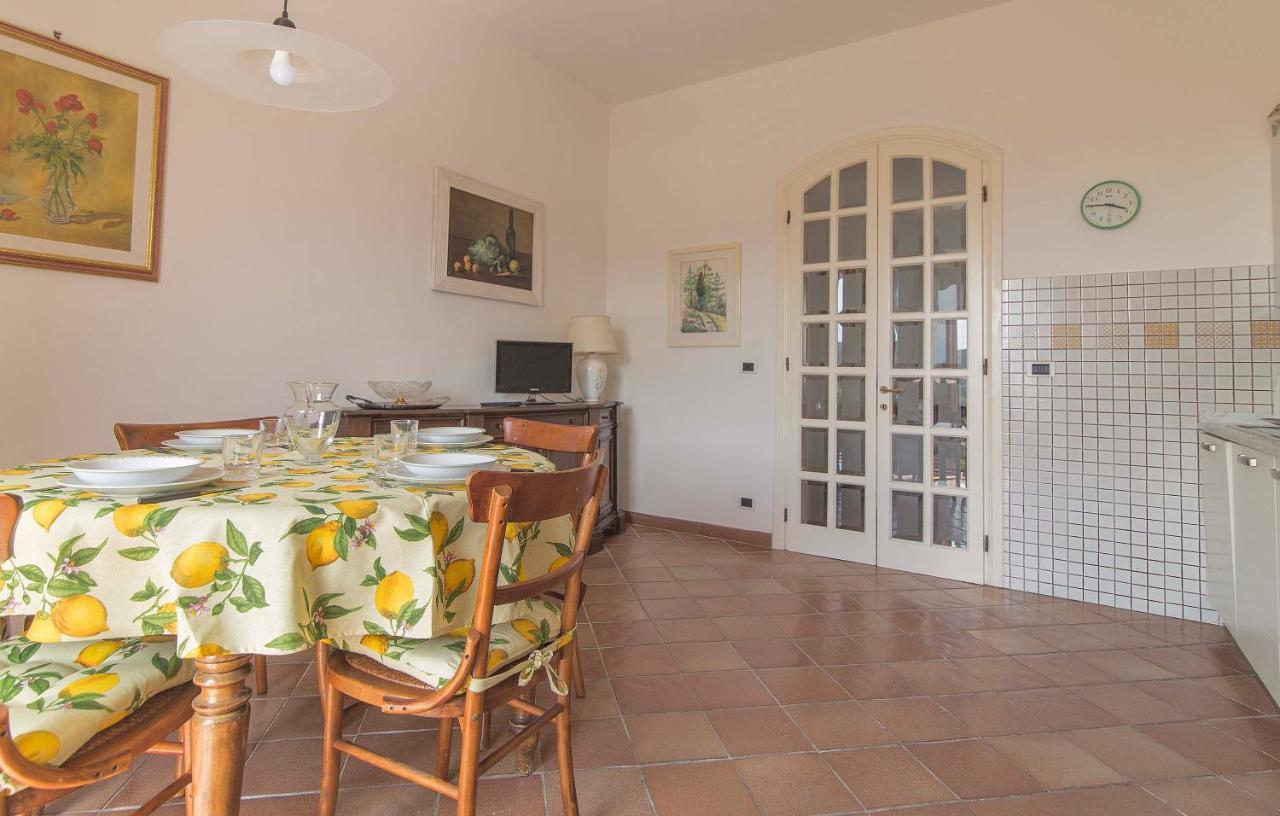 Appartamento Donella Con Parcheggio Privato San Gimignano Luaran gambar