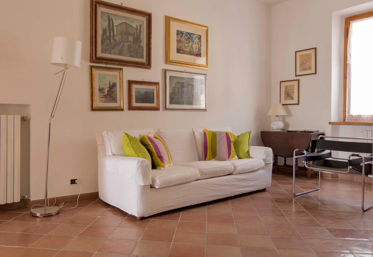 Appartamento Donella Con Parcheggio Privato San Gimignano Luaran gambar